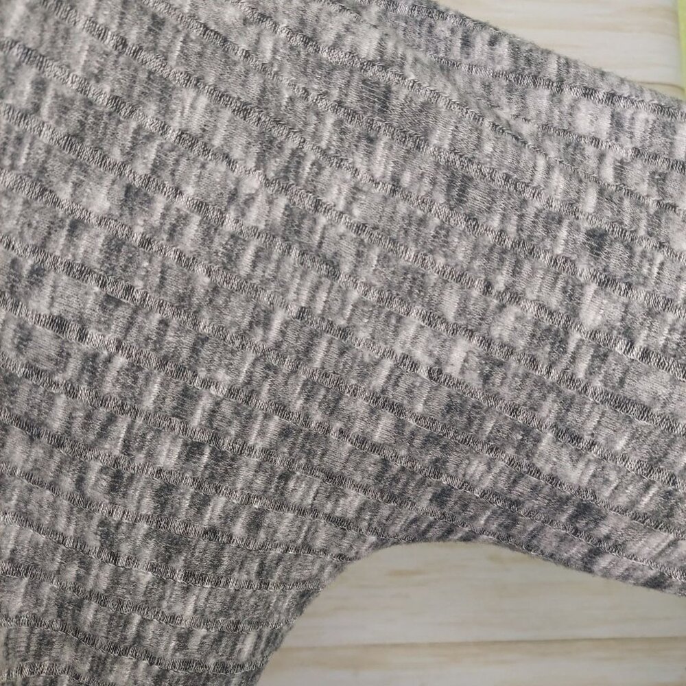Calme By Johnny Was Women's Gray Dolman Long Sleeve Knit Top Size Small Soft - Picture 9 of 10